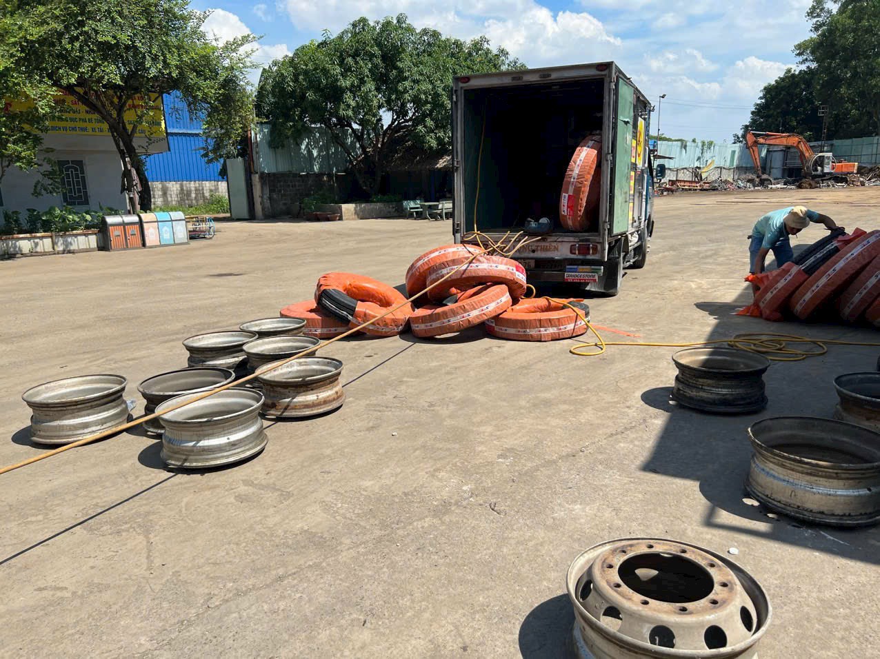 KHO LỐP XE ANSU - BY TRUNG QUỐC SỐ 1 DĨ AN